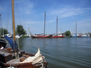 Summer day in Monnickendam harbour Summer day in Monnickendam harbour